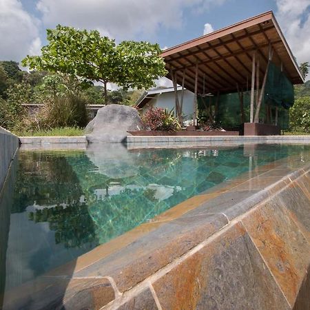 Eden Tica Lodge Увита Екстериор снимка